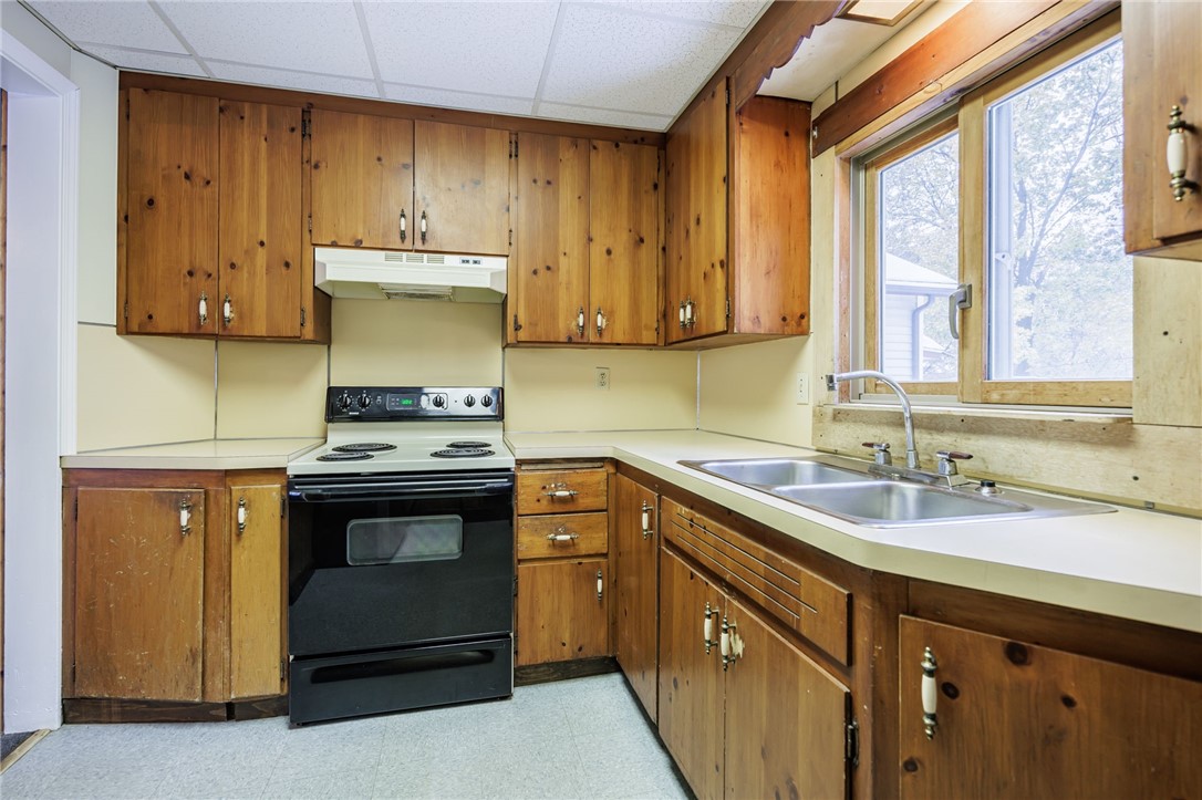 51 St Johns Park Rochester, NY 14612 - Photo 6 of 32