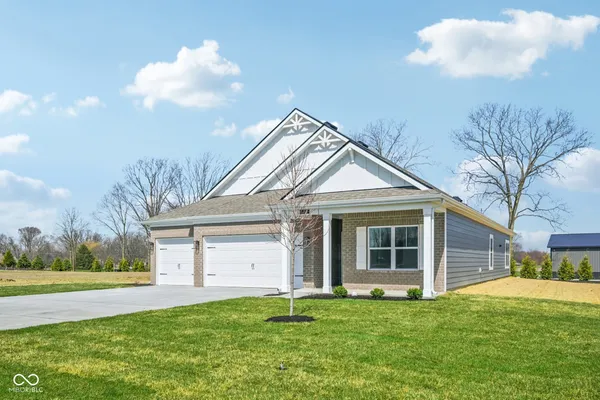 $469,900 | 5752 Bancroft Drive, Pendleton, IN 46064