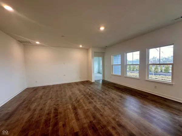 $469,900 | 5752 Bancroft Drive, Pendleton, IN 46064