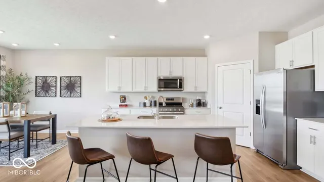 $469,900 | 5752 Bancroft Drive, Pendleton, IN 46064