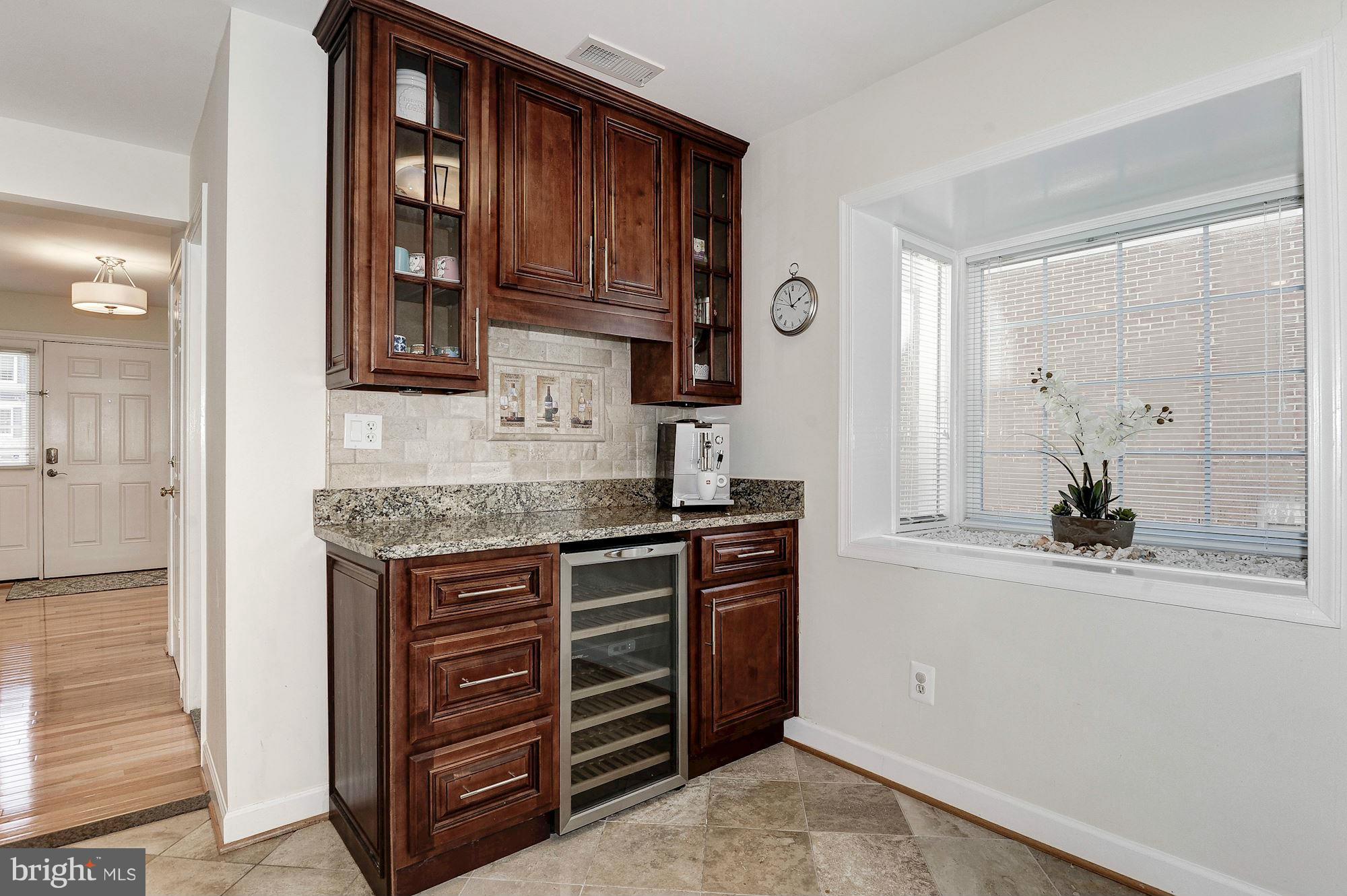 6864 Chelsea Road McLean, VA 22101 - Photo 11 of 30 Kitchen