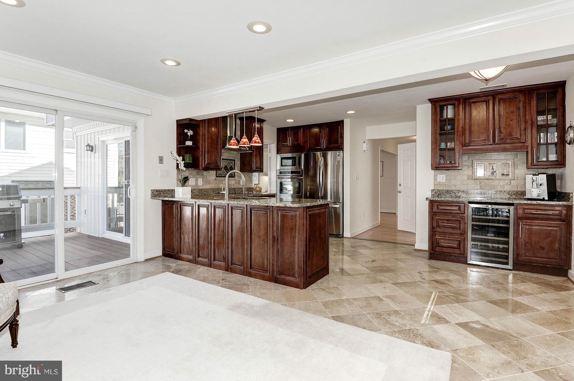 6864 Chelsea Road McLean, VA 22101 - Photo 12 of 30 Kitchen