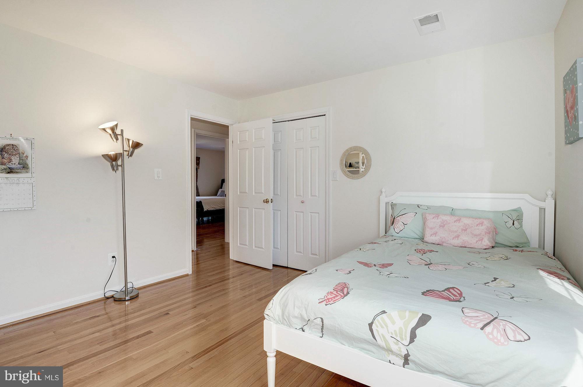 6864 Chelsea Road McLean, VA 22101 - Photo 18 of 30 Bedroom