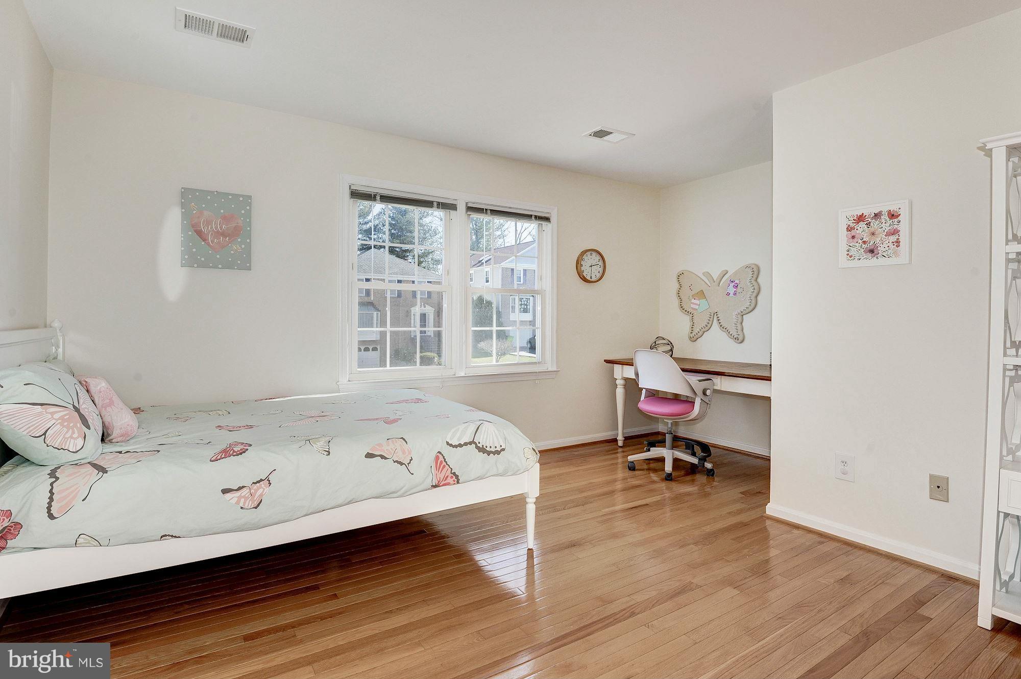 6864 Chelsea Road McLean, VA 22101 - Photo 19 of 30 Bedroom