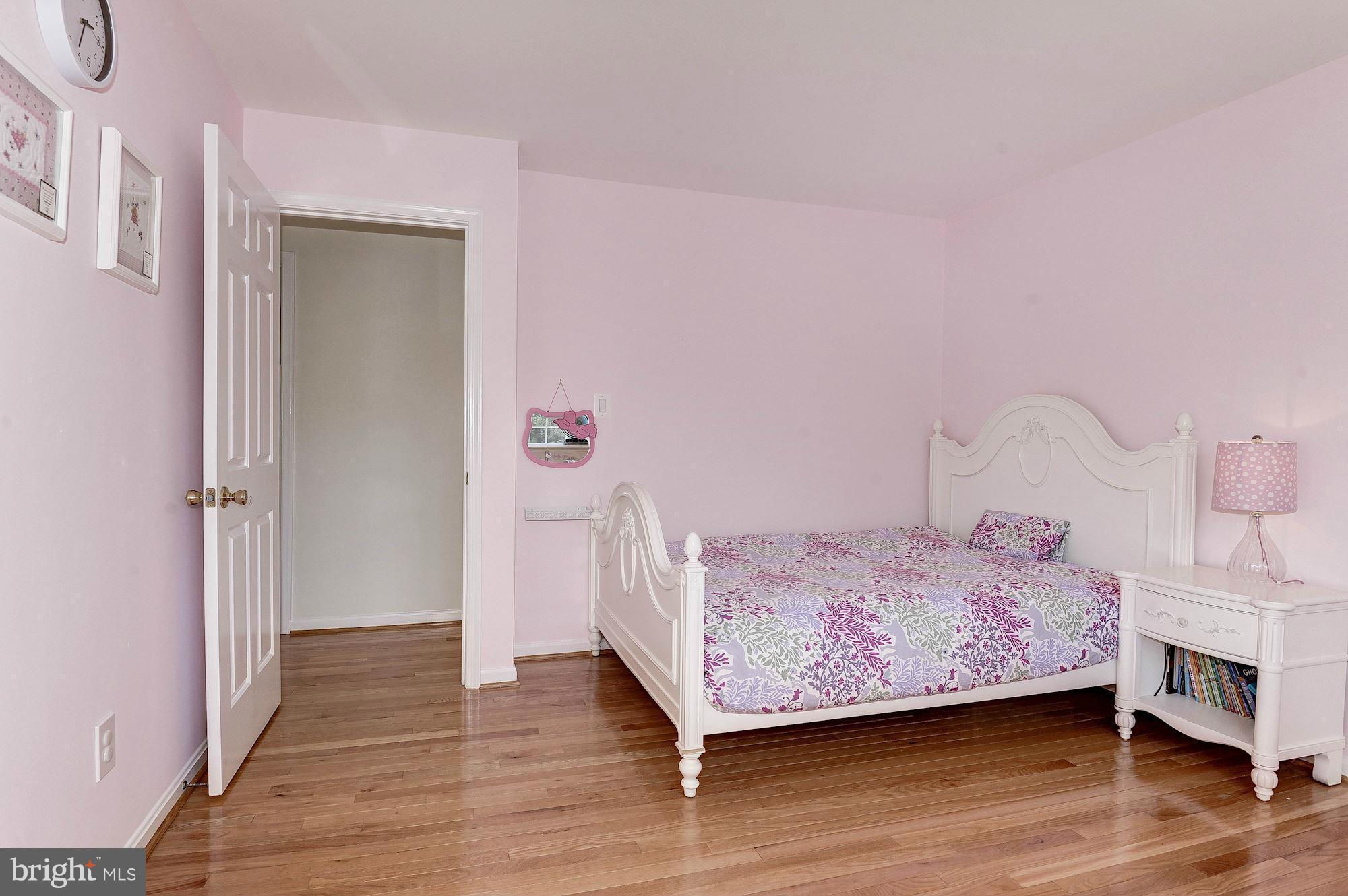 6864 Chelsea Road McLean, VA 22101 - Photo 20 of 30 Bedroom