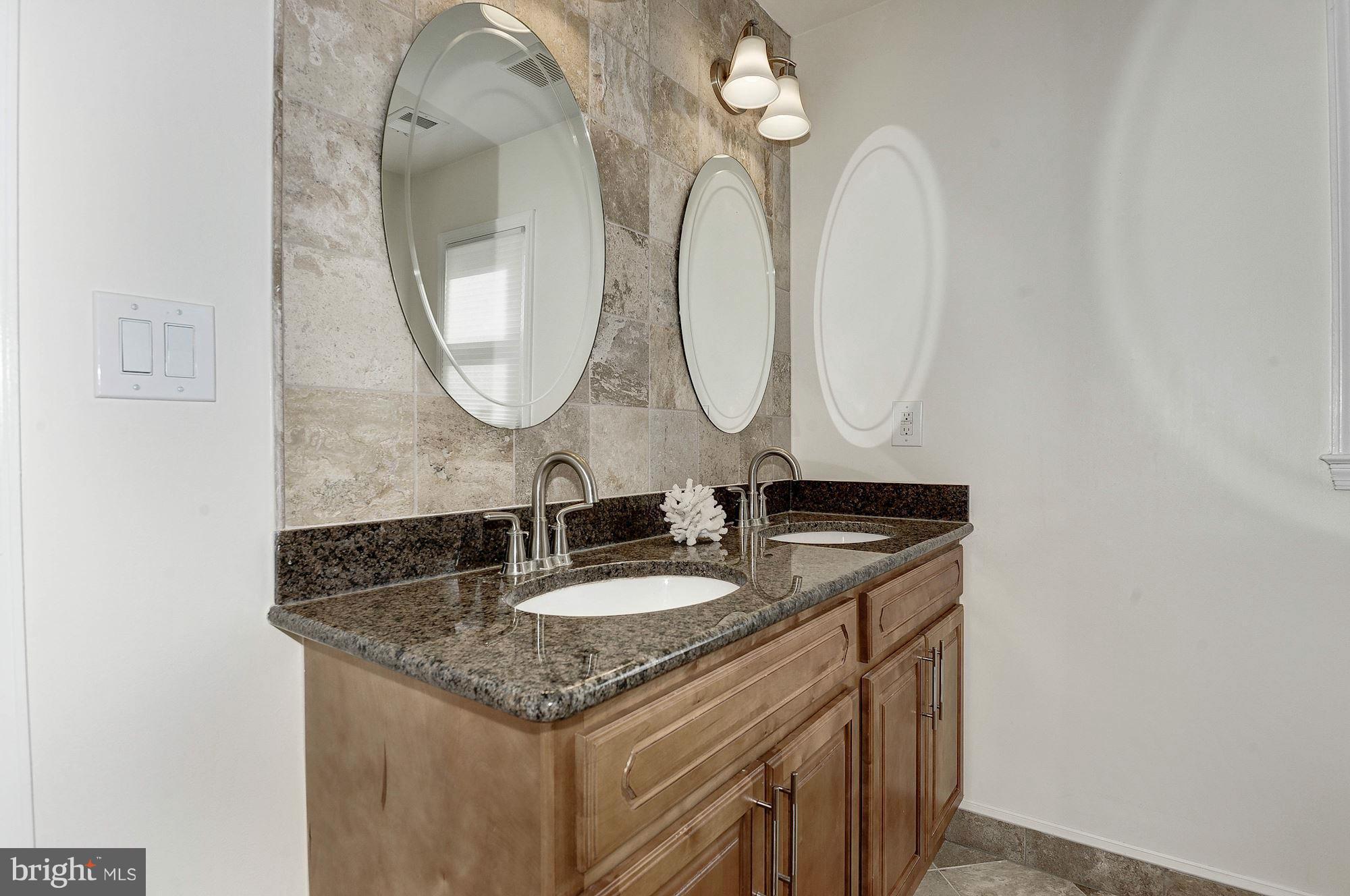 6864 Chelsea Road McLean, VA 22101 - Photo 22 of 30 Bath