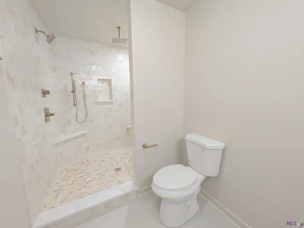 $387,000 | 9950 Havard Street, St. Francisville, LA 70775
