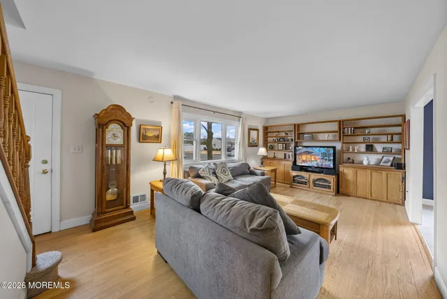 $599,900 | 101 Havens Drive, Brick, NJ 08723