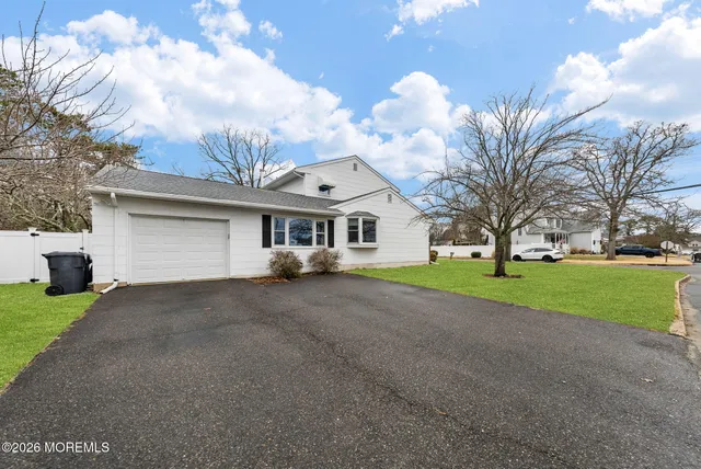 $599,900 | 101 Havens Drive, Brick, NJ 08723