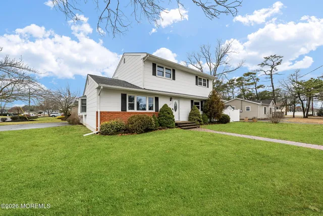 $599,900 | 101 Havens Drive, Brick, NJ 08723