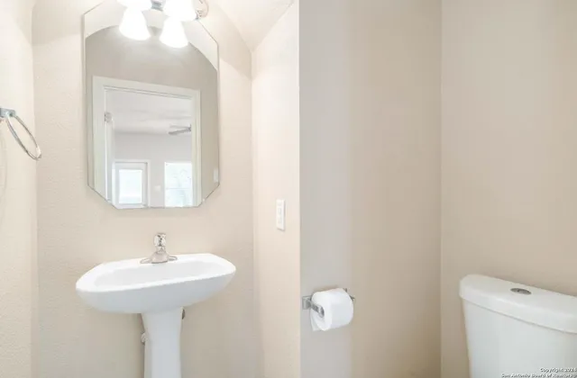 $1,775 | 7159 Summer Way, San Antonio, TX 78240