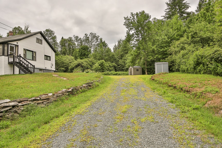 753 Lancaster Road Northumberland, NH 03584 - Photo 4 of 27