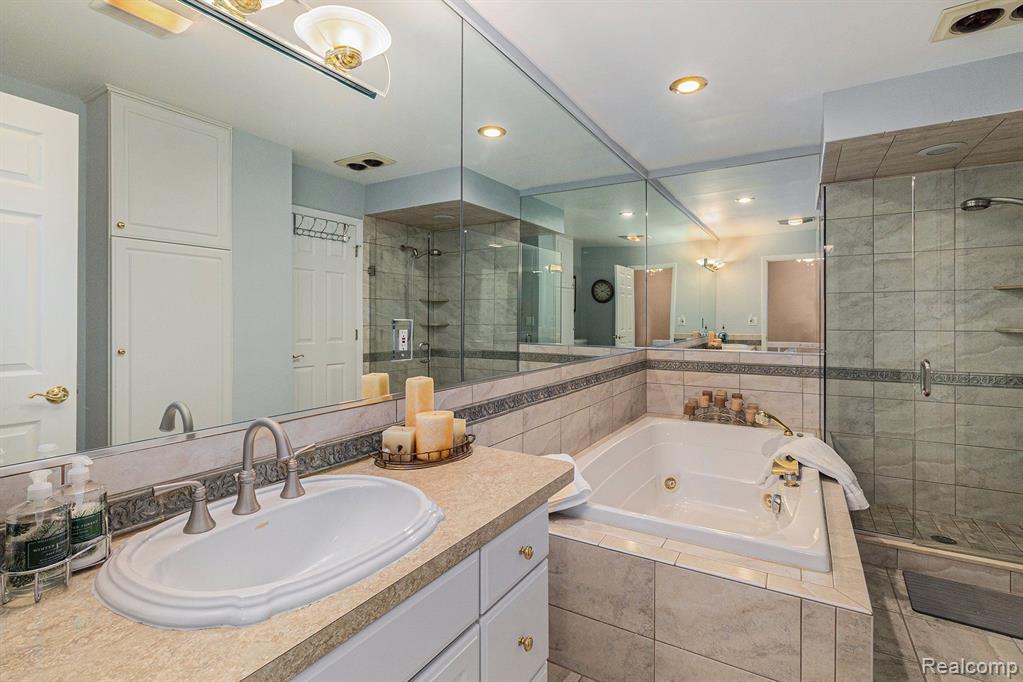 786 Oak Brook Ridge Drive Rochester Hills, MI 48307 - Photo 16 of 31