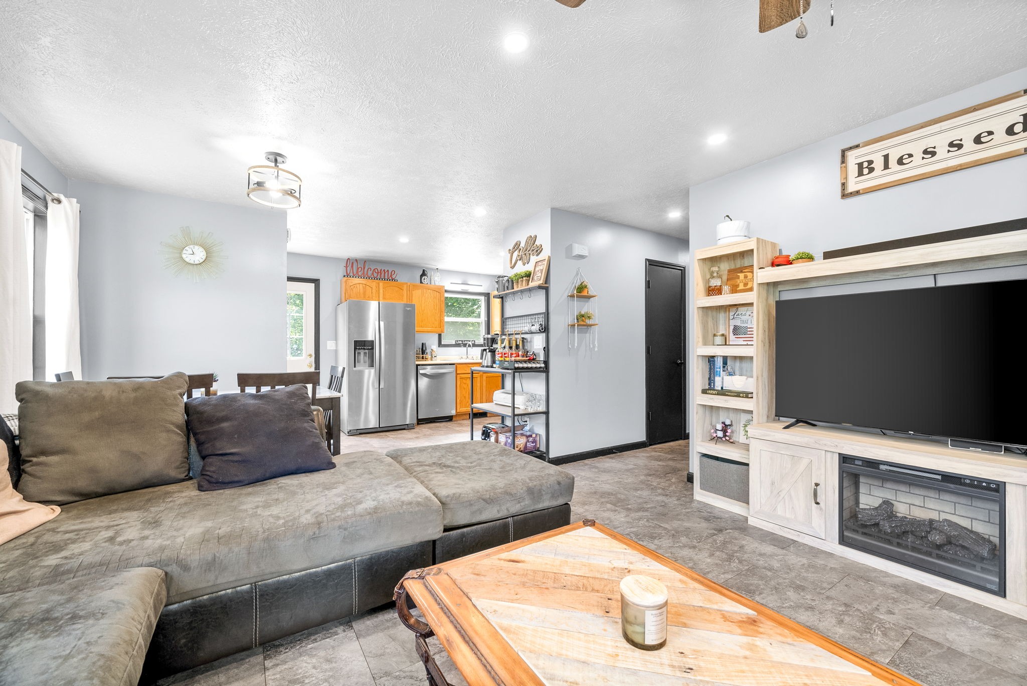 2075 7 Mile Ferry Road Clarksville, TN 37040 - Photo 5 of 25 Gallery Image 5