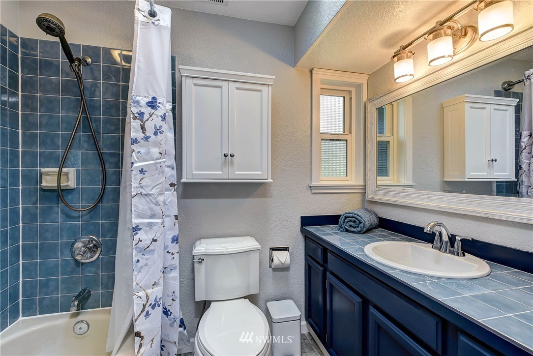 2341 218th Place Southwest Brier, WA 98036 - Photo 16 of 25 Gallery Image 16