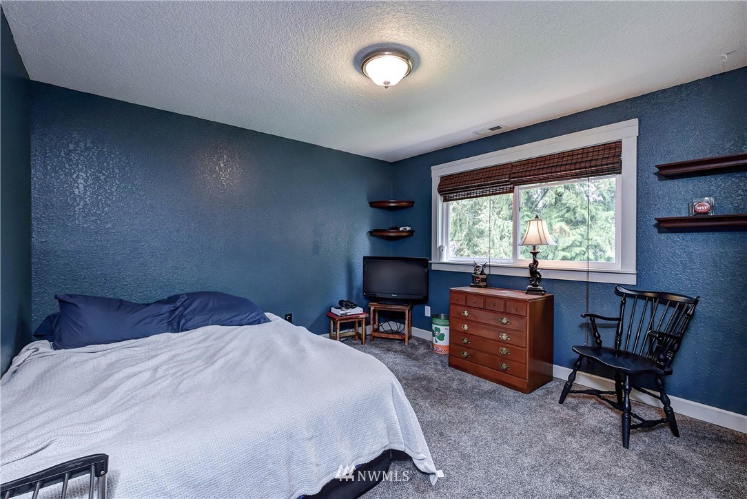 2341 218th Place Southwest Brier, WA 98036 - Photo 17 of 25 Gallery Image 17