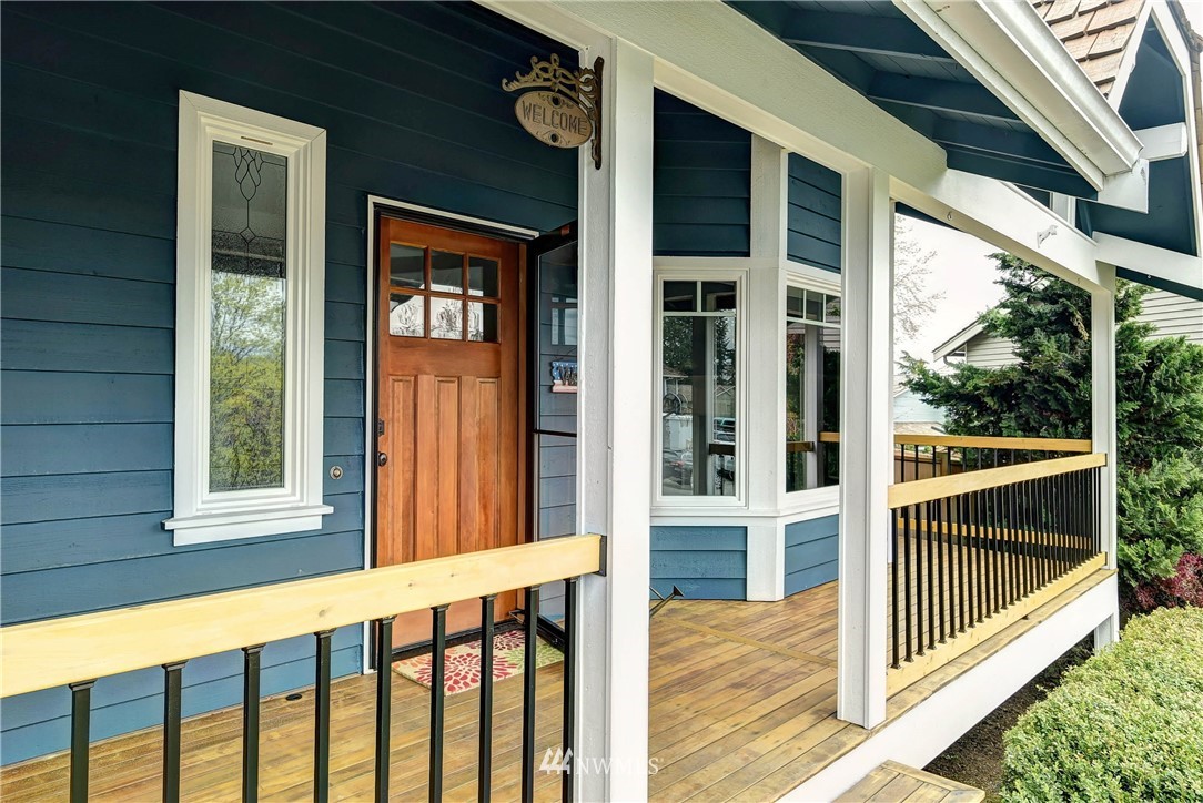 2341 218th Place Southwest Brier, WA 98036 - Photo 3 of 25 Gallery Image 3