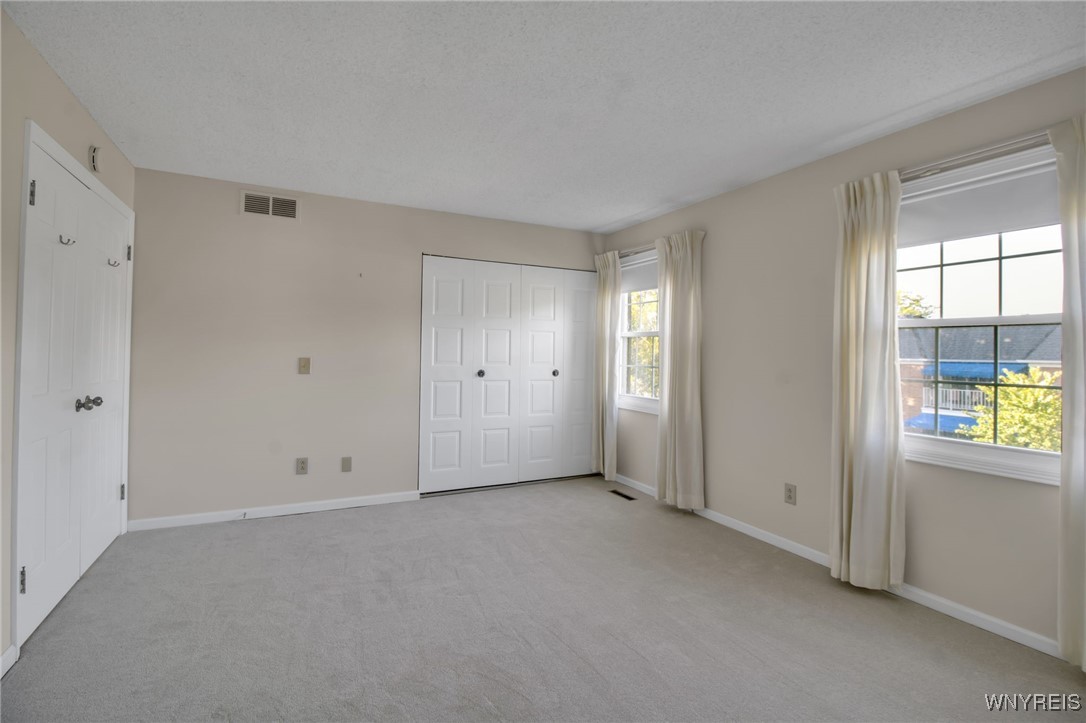 78 Hickory Hill Road Amherst, NY 14221 - Photo 23 of 44