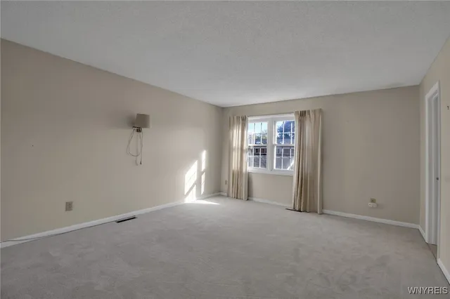 $285,000 | 78 Hickory Hill Road, Amherst, NY 14221