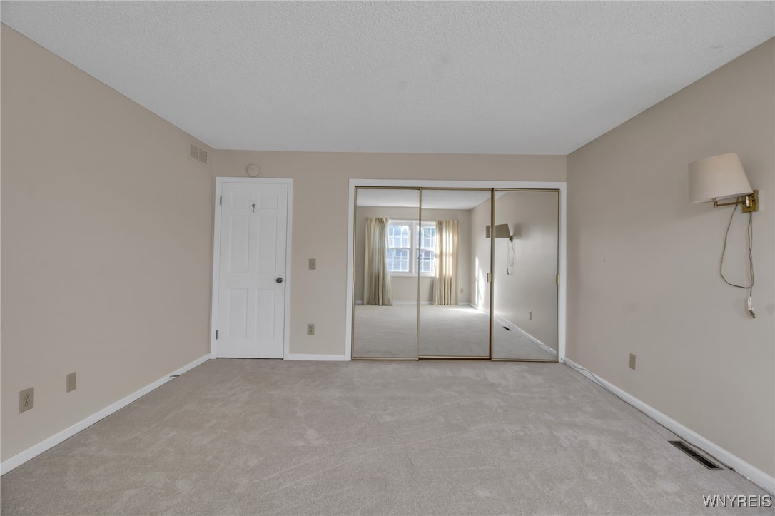 78 Hickory Hill Road Amherst, NY 14221 - Photo 27 of 44