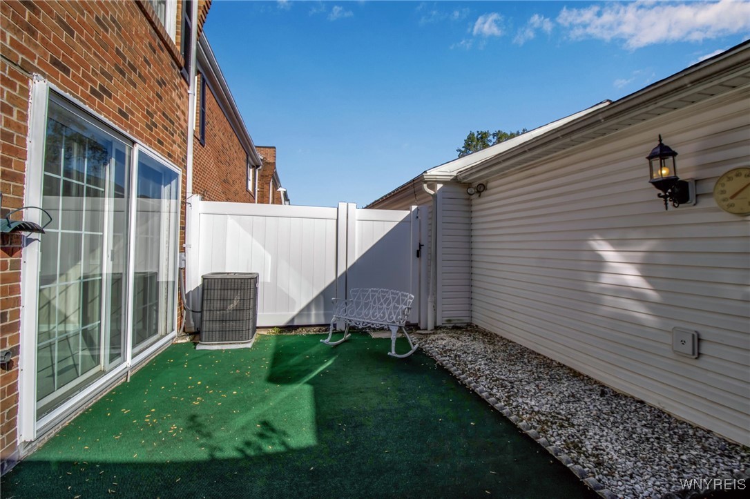 78 Hickory Hill Road Amherst, NY 14221 - Photo 39 of 44