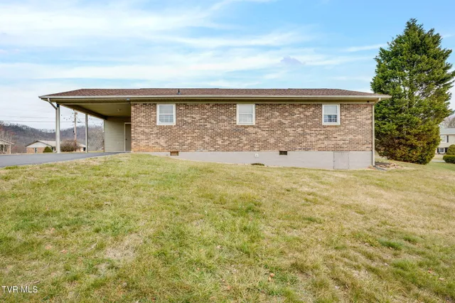 $249,900 | 306 Skyland Drive, Bristol, TN 37620