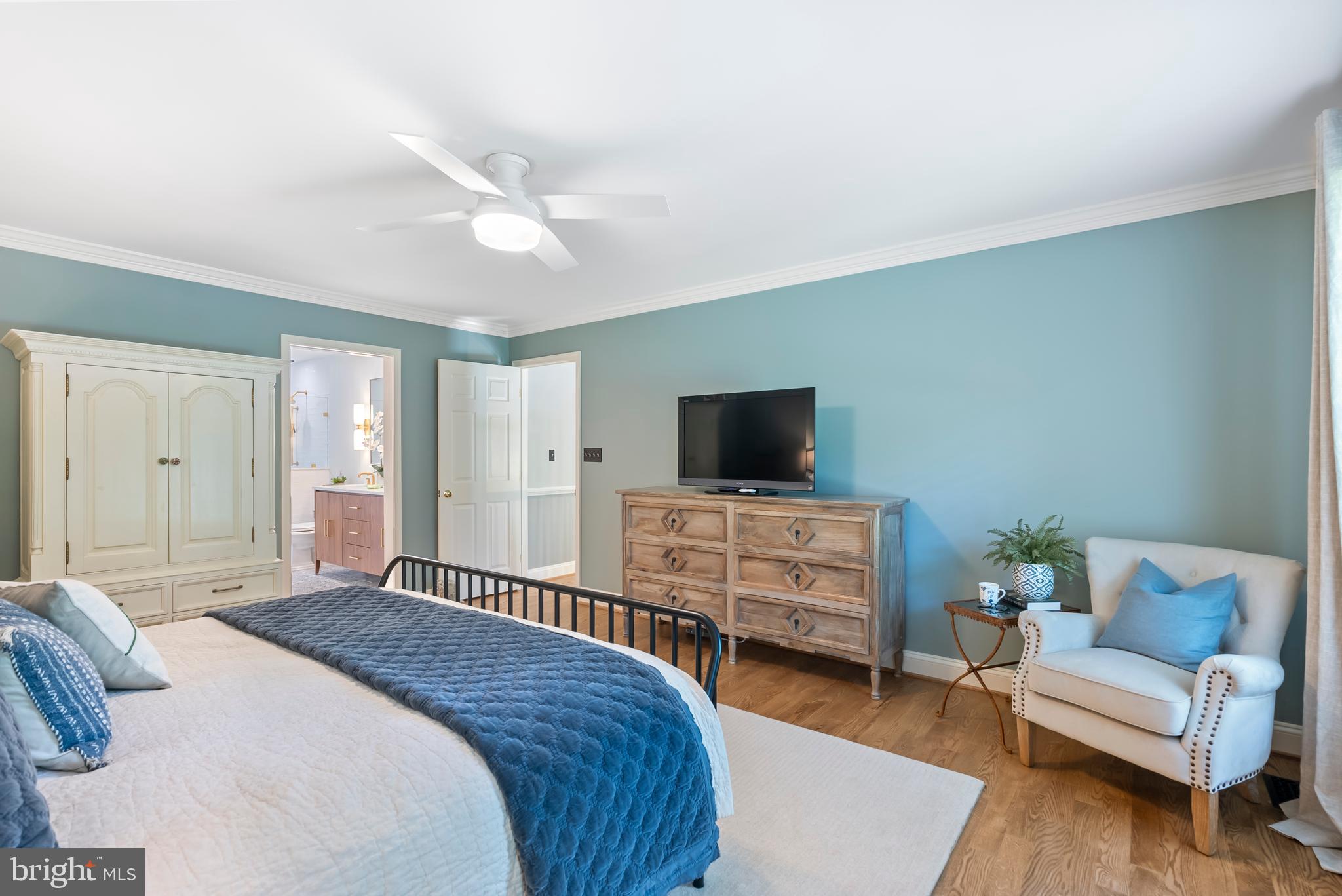 1600 Old Mill Bottom Run Annapolis, MD 21409 - Photo 24 of 56 a bedroom with a bed and a flat screen tv