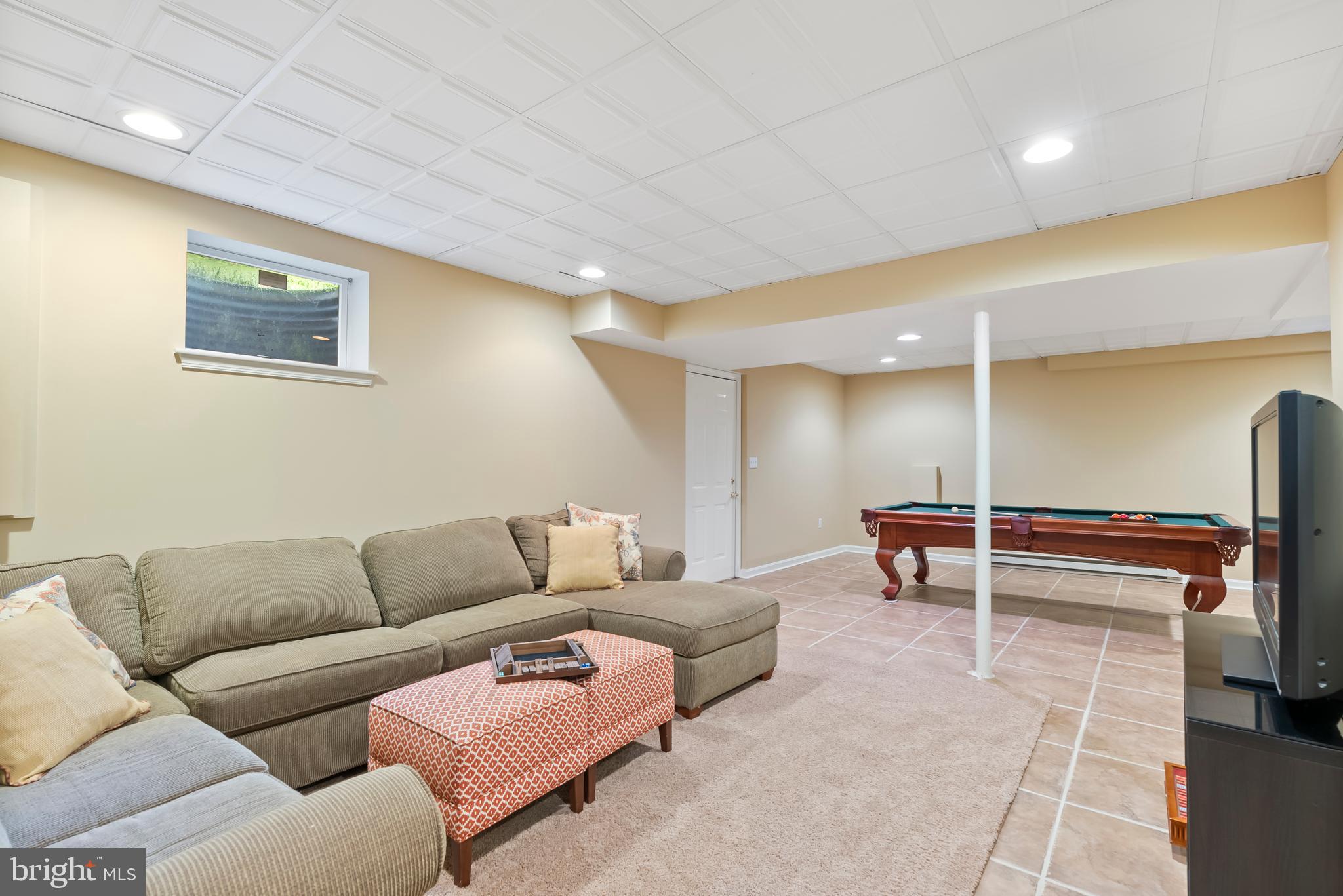 1600 Old Mill Bottom Run Annapolis, MD 21409 - Photo 36 of 56 a living room with furniture and a wooden floor