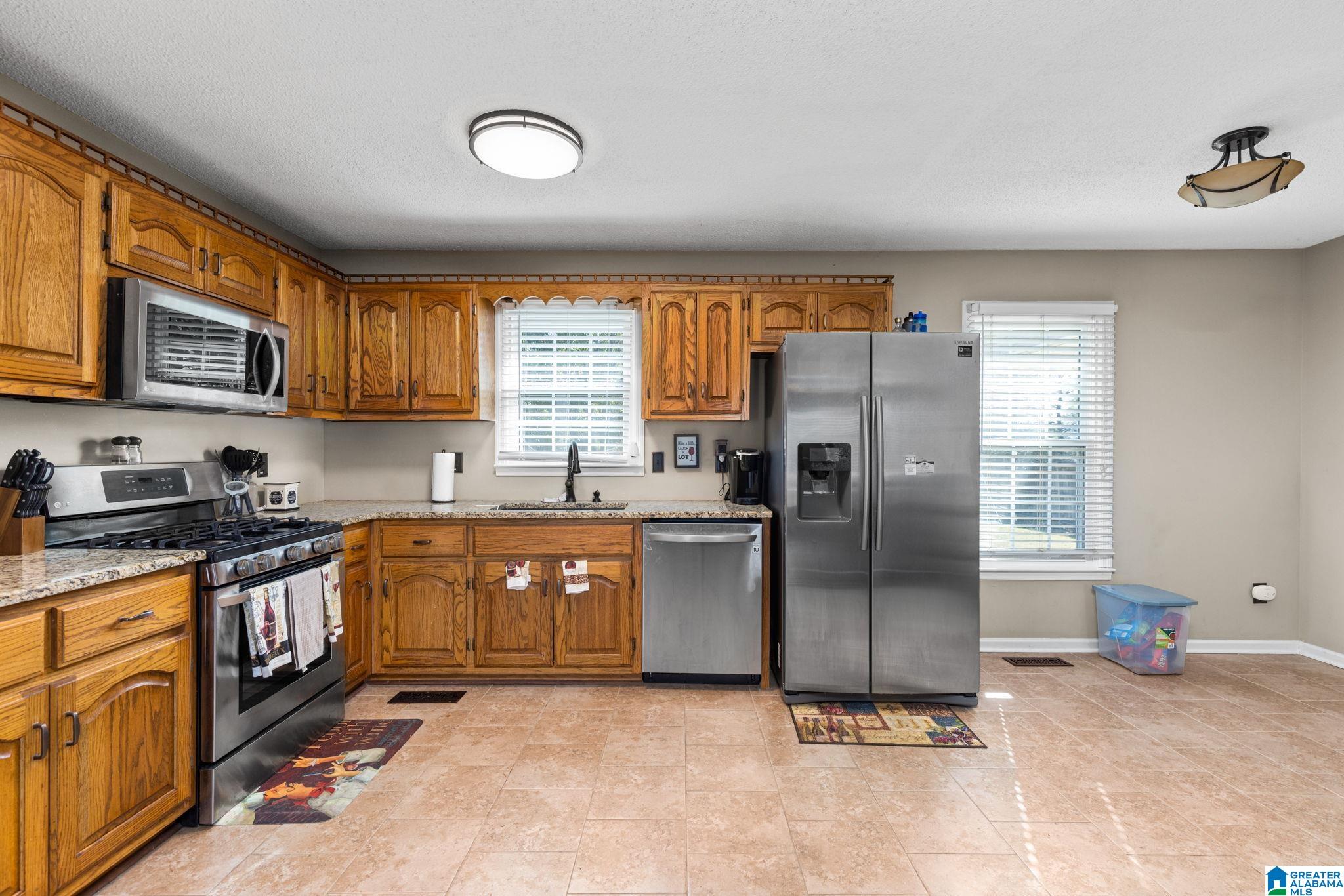35 Summerford Orr Road Southwest Falkville, AL 35622 - Photo 7 of 21