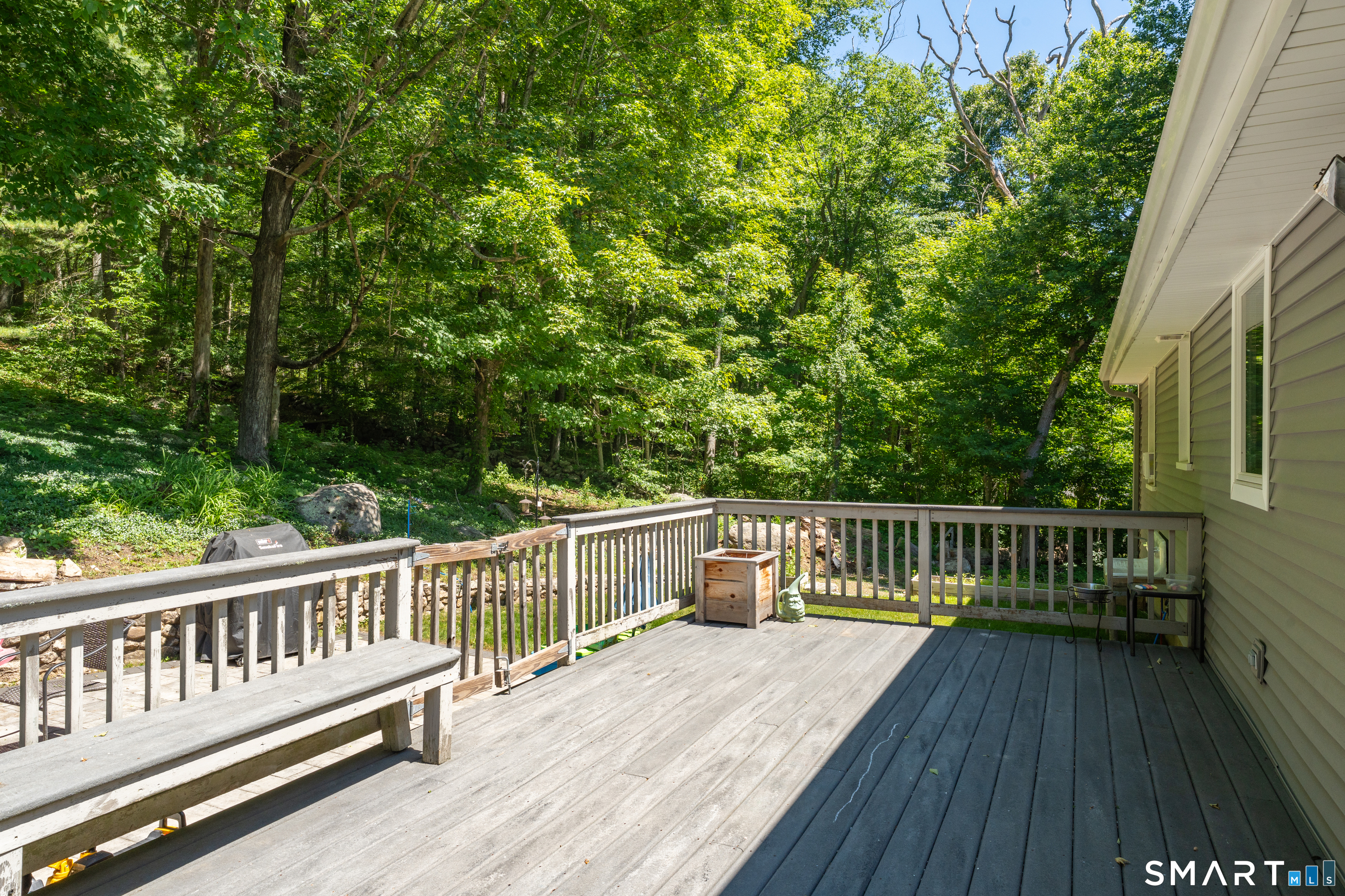 339 Boston Post Road East Lyme, CT 06333 - Photo 18 of 40