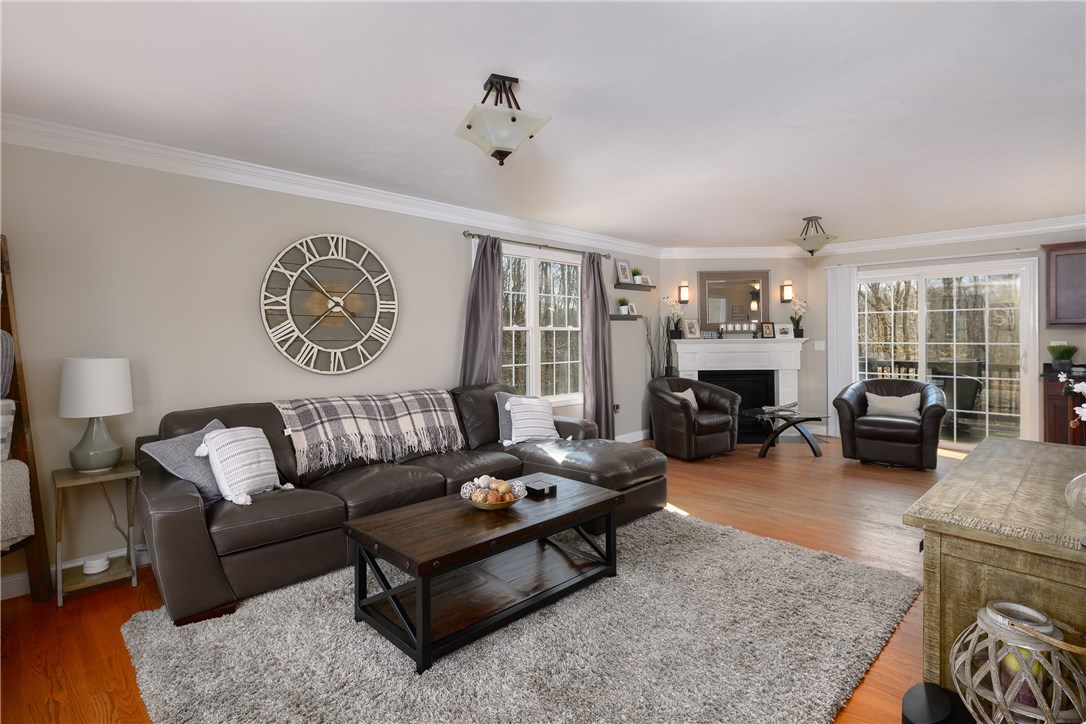 11 Hickory Road Cumberland, RI 02864 - Photo 5 of 32