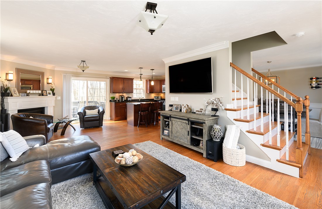 11 Hickory Road Cumberland, RI 02864 - Photo 6 of 32