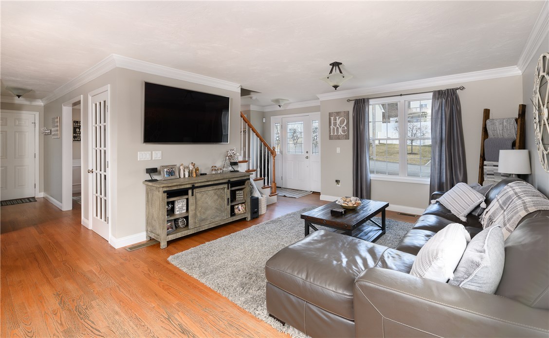 11 Hickory Road Cumberland, RI 02864 - Photo 7 of 32