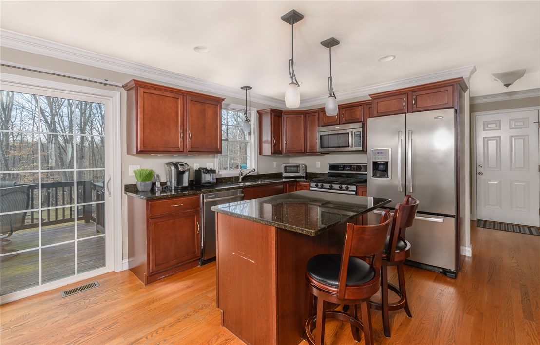 11 Hickory Road Cumberland, RI 02864 - Photo 8 of 32