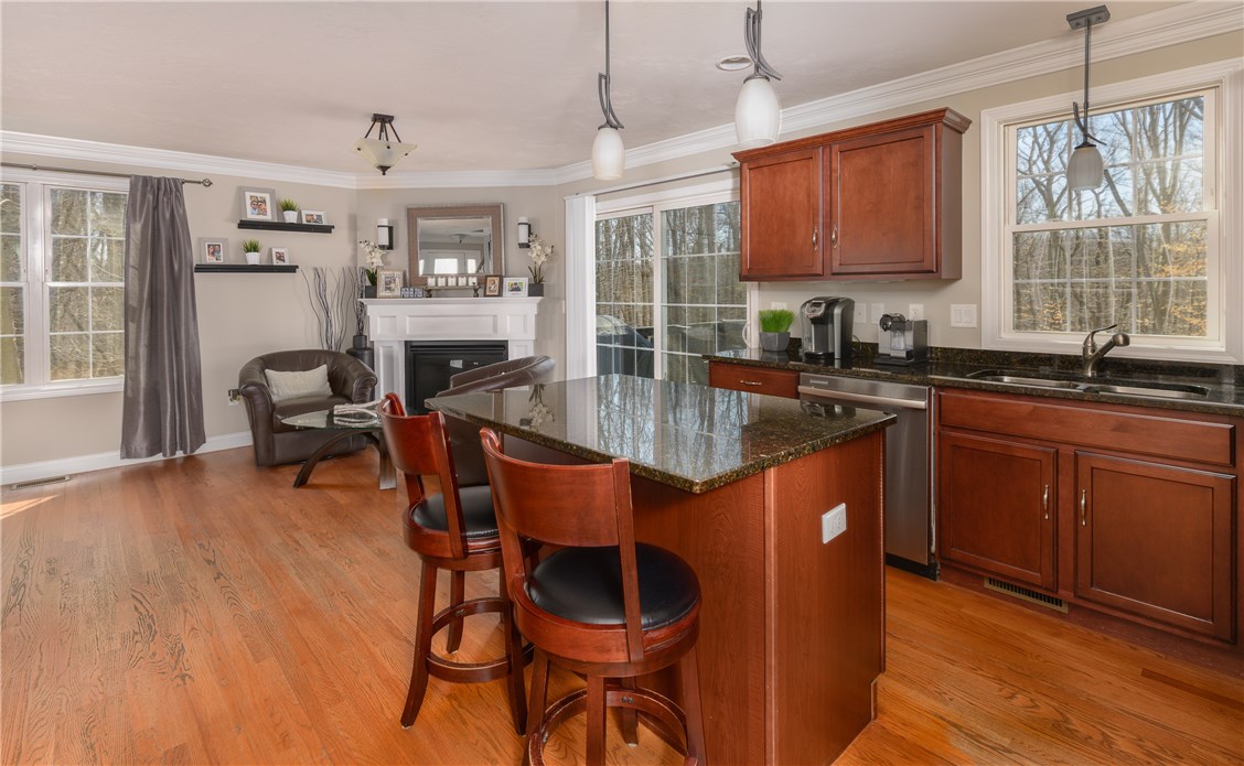 11 Hickory Road Cumberland, RI 02864 - Photo 9 of 32