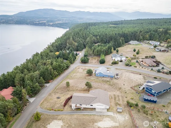 $799,000 | 382 Discovery View Drive, Sequim, WA 98382
