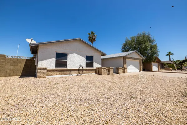 $550,000 | 2418 West Brooks Street, Chandler, AZ 85224