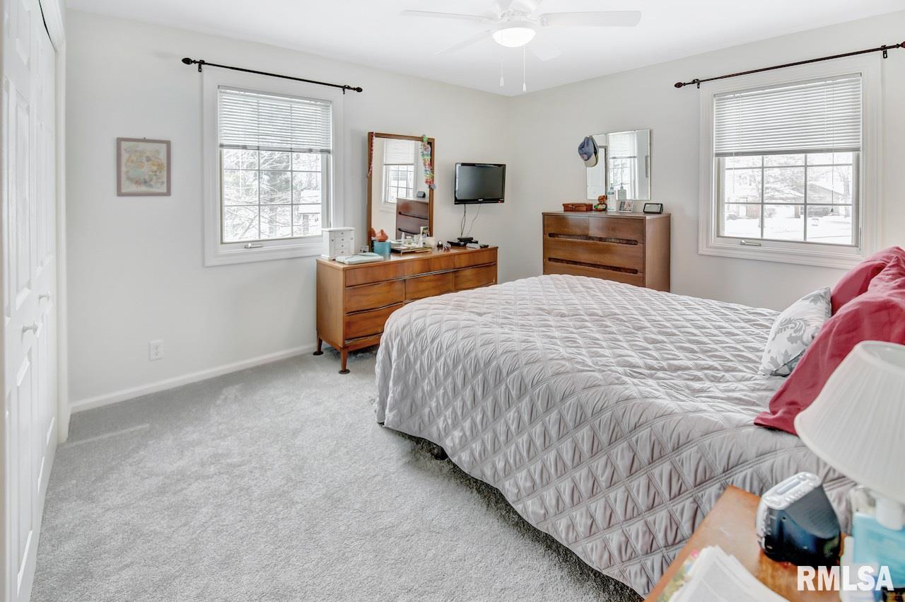 3421 West Chartwell Road Peoria, IL 61614 - Photo 11 of 23 Gallery Image 11