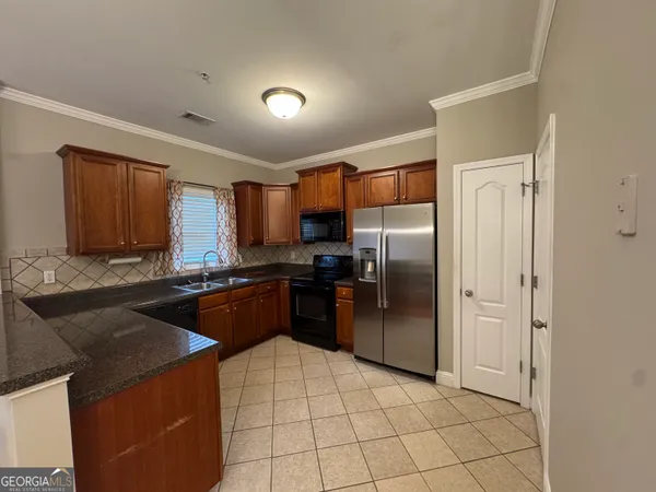 $2,000 | 255 Oconee River Circle, Athens, GA 30605