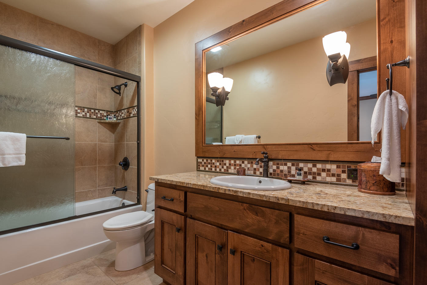 56487 Sunstone Loop Bend, OR 97707 - Photo 14 of 26 14