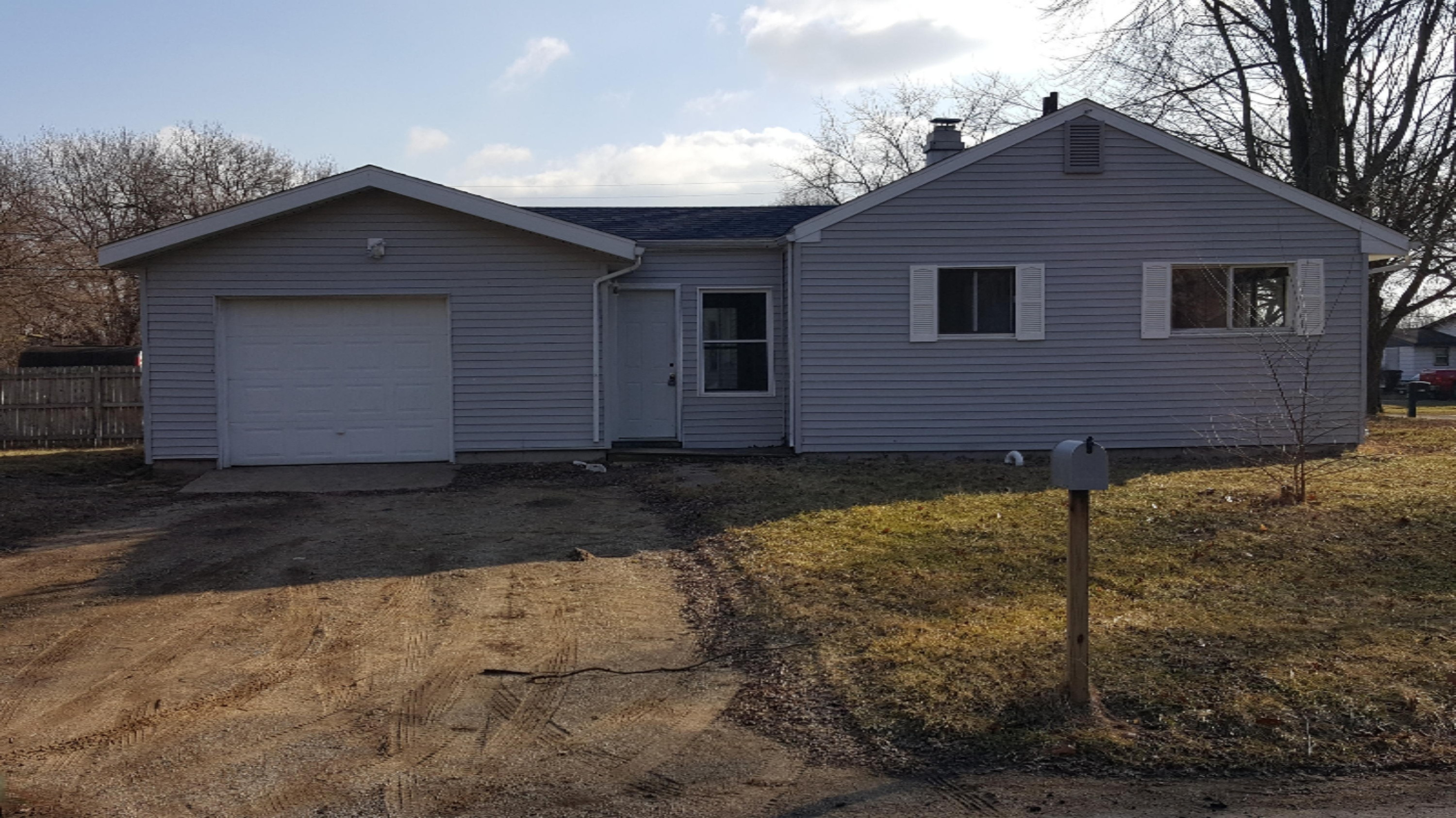 1015 Washington Street Three Rivers, MI 49093 - Photo 2 of 20 20160222_160855