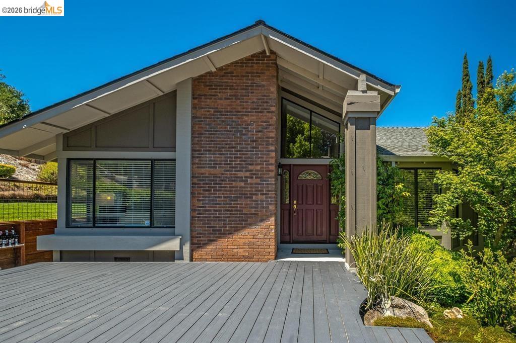 1431 Huston Road Walnut Creek, CA 94597 - Photo 2 of 22