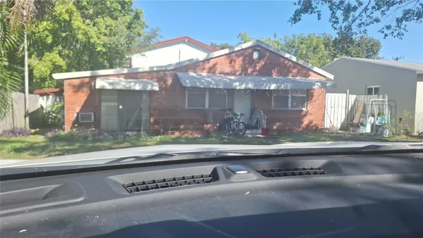 $2,600 | 2523 Roosevelt Street, Unit 3, Hollywood, FL 33020