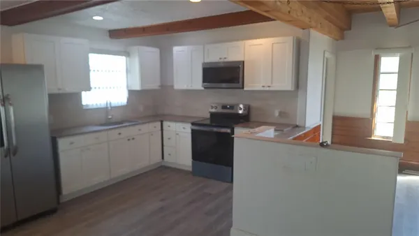 $2,600 | 2523 Roosevelt Street, Unit 3, Hollywood, FL 33020