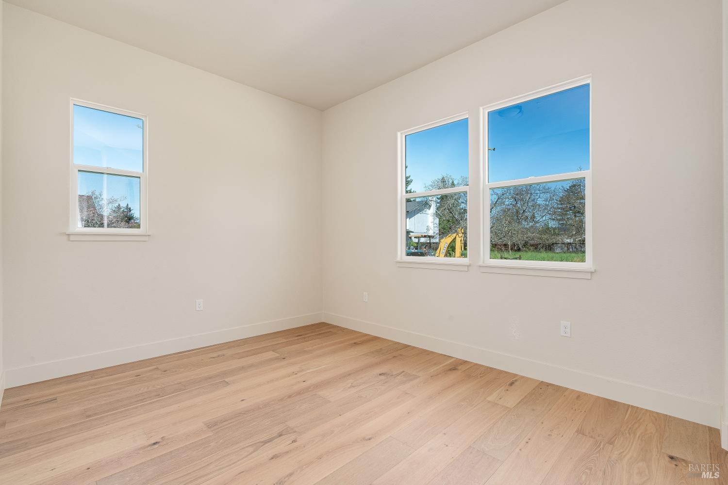 3541 Ruston Lane Napa, CA 94558 - Photo 12 of 23 Front Bedroom