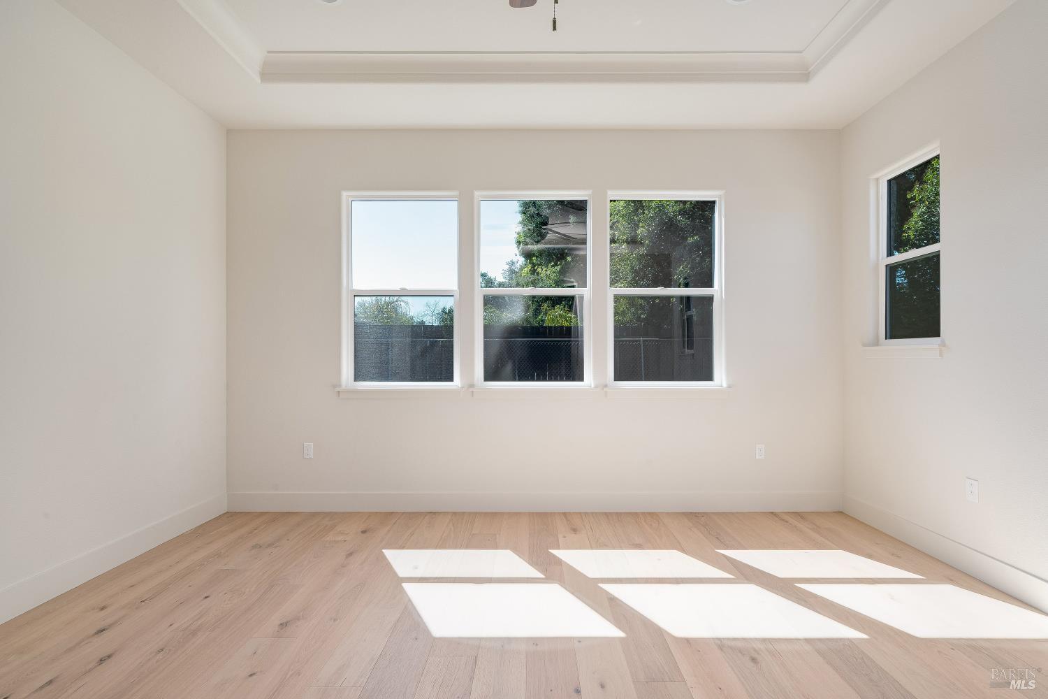 3541 Ruston Lane Napa, CA 94558 - Photo 17 of 23 Primary Bedroom