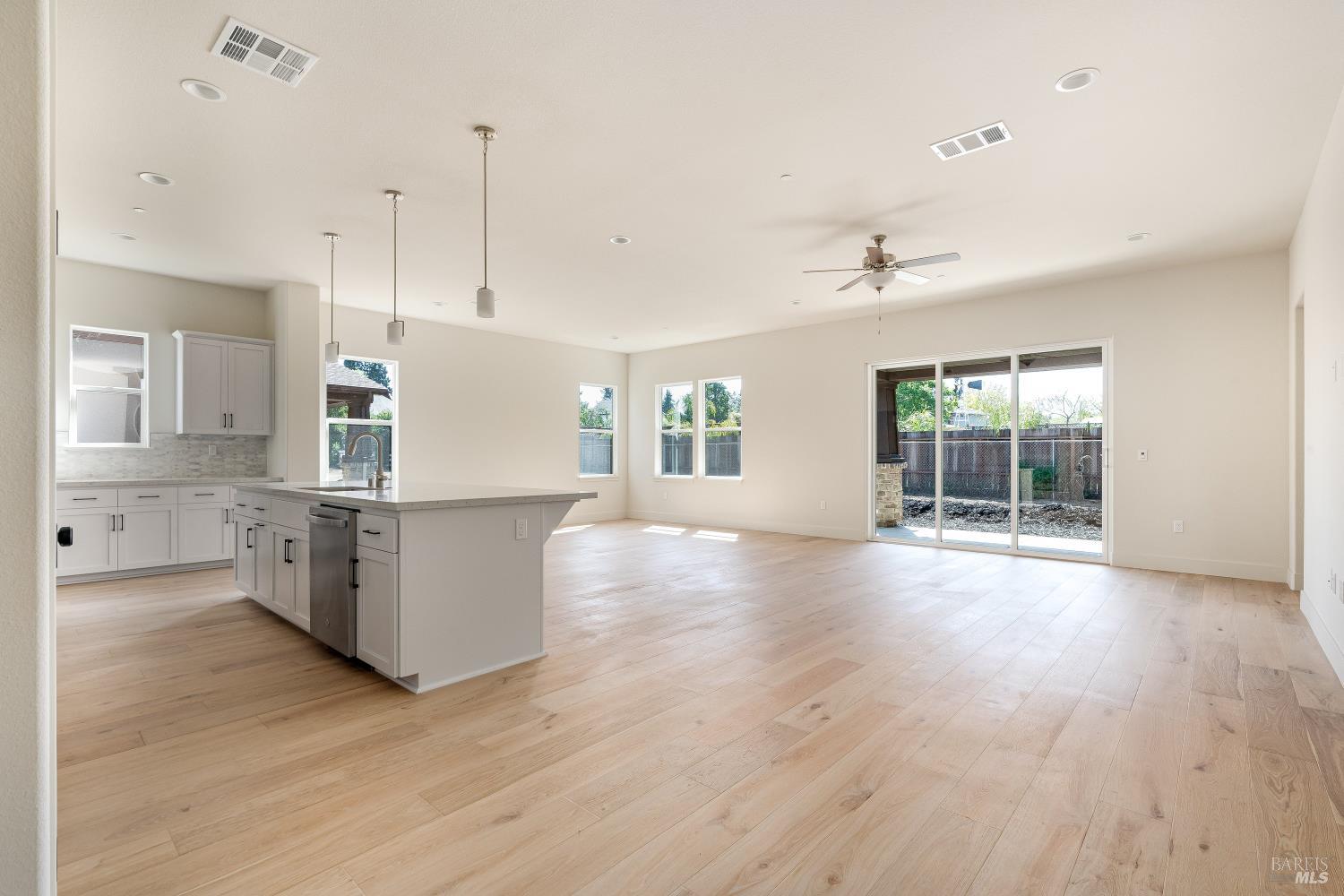3541 Ruston Lane Napa, CA 94558 - Photo 5 of 23