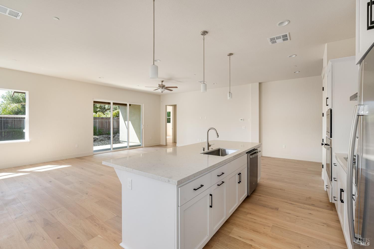 3541 Ruston Lane Napa, CA 94558 - Photo 9 of 23