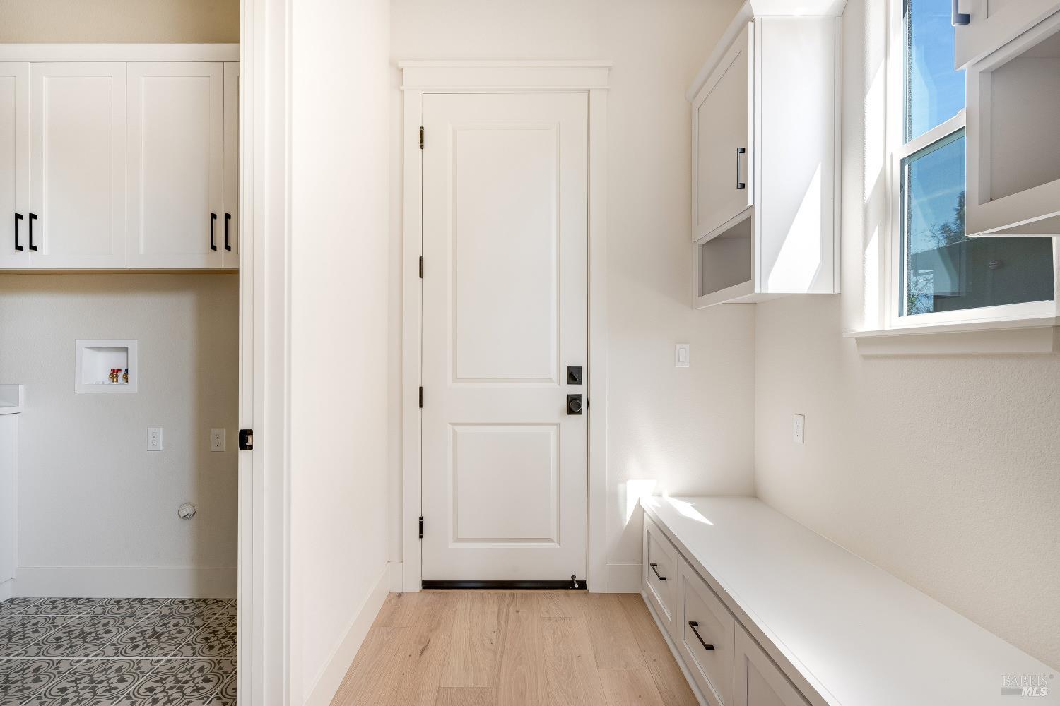 3541 Ruston Lane Napa, CA 94558 - Photo 10 of 23 Mudroom off the garage entry