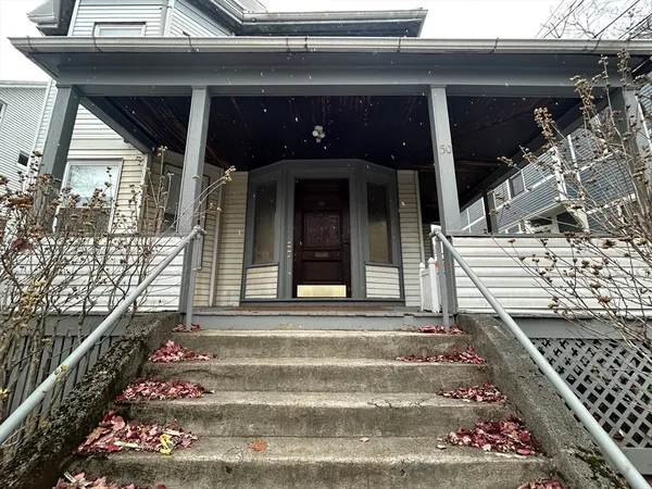 $2,650 | 50 Dartmouth Street, Unit 1, Somerville, MA 02145